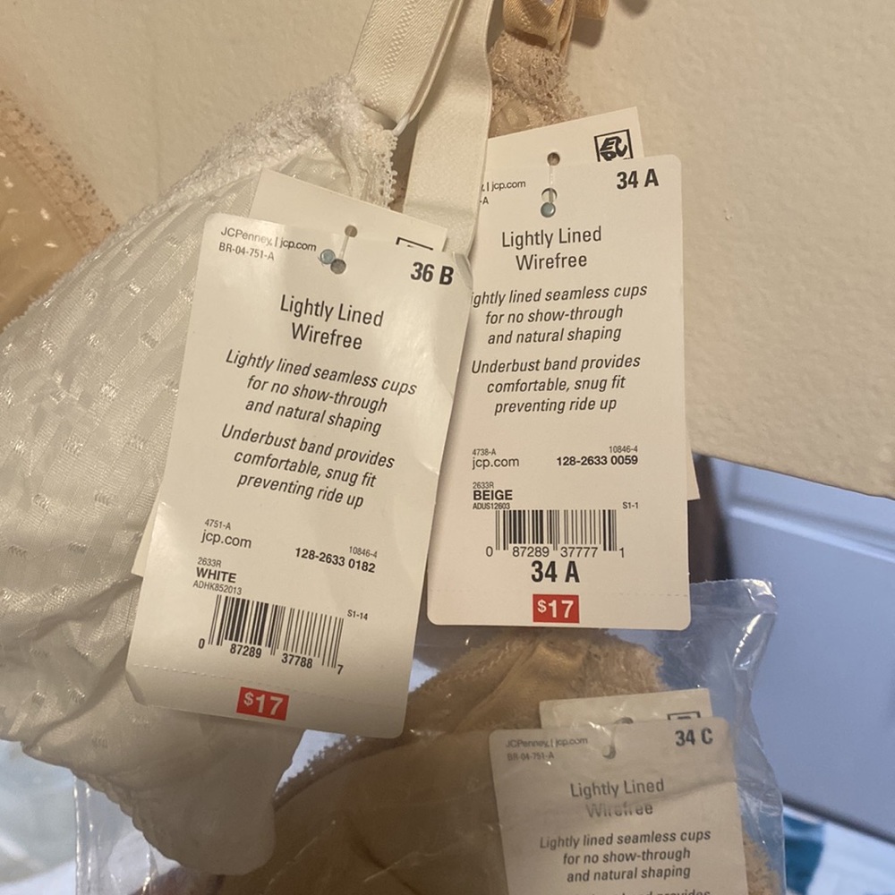 JCPenney Bras this model in size 36B White, 34A & 34C Beige, NWT - Picture 9 of 10